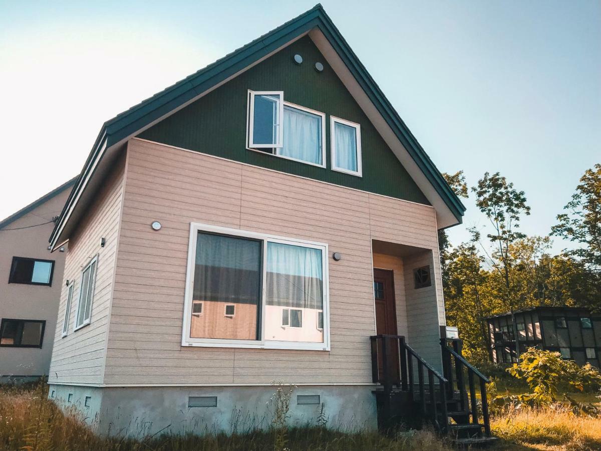 Trailside Niseko Apartment *